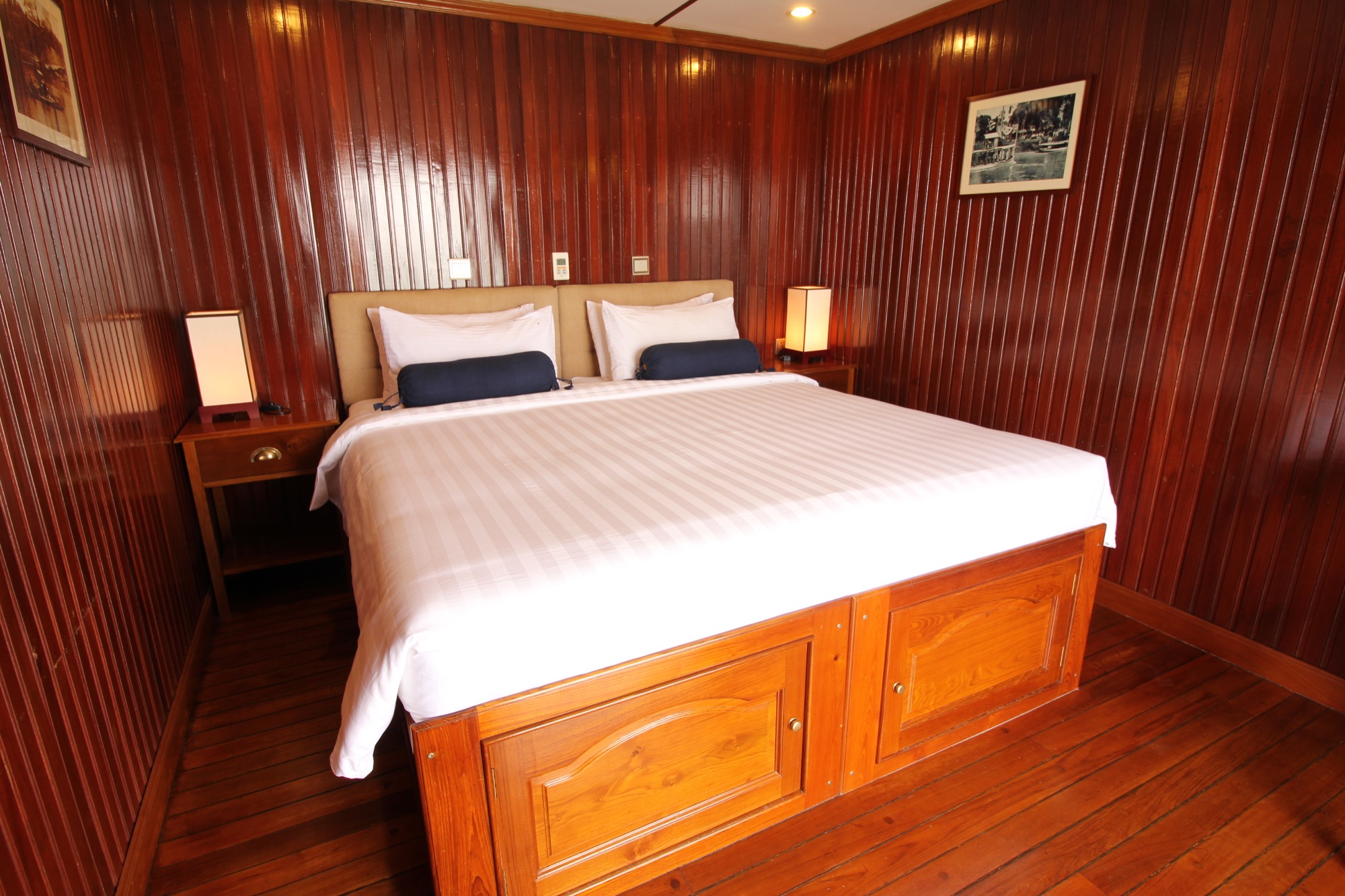 Pandaw RV Mekong Pandaw Cabin 8.jpg